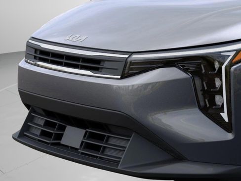 New 2026 Kia K4 LXS image 13