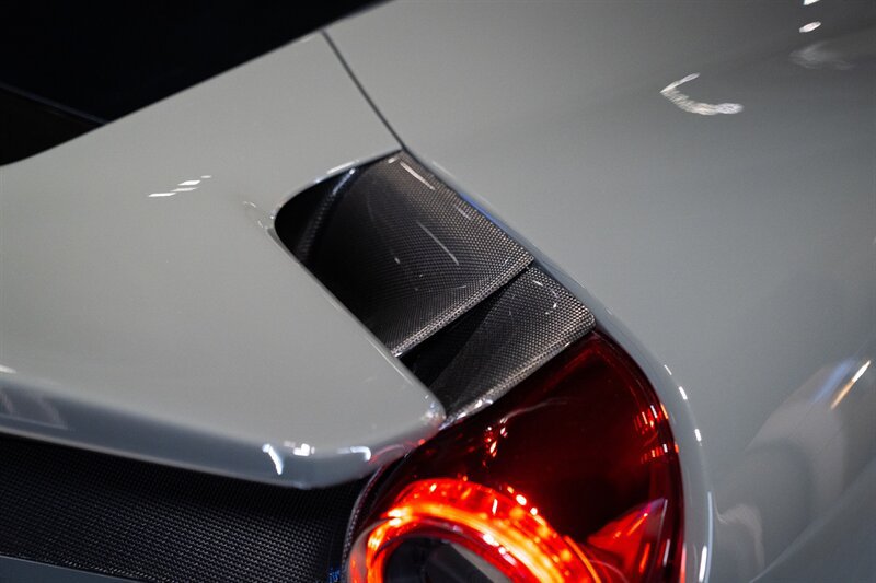 Used 2019 Ferrari 488 Pista Coupe RWD image 44