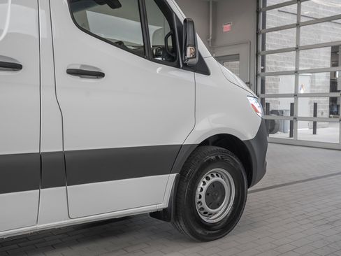 Used 2025 Mercedes-Benz Sprinter 2500 image 30