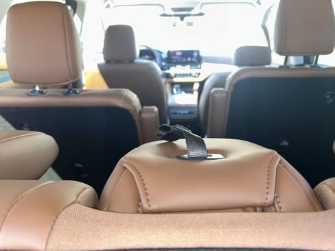 New 2026 Nissan Pathfinder Platinum image 28