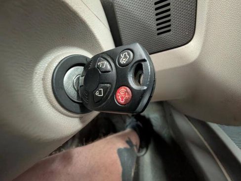 Used 2008 Ford Escape XLT FWD image 35