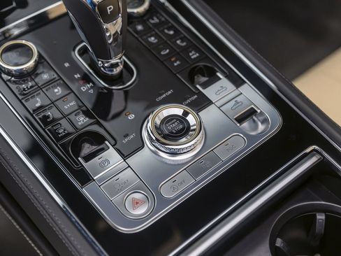 Certified 2024 Bentley Continental GT V8 AWD/4WD image 49