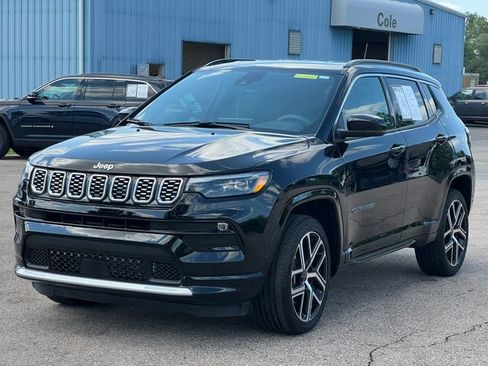 Used 2025 Jeep Compass Limited w/ Elite Group AWD/4WD image 39