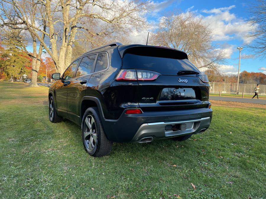 Used 2019 Jeep Cherokee Limited w/ Luxury Group AWD/4WD image 26