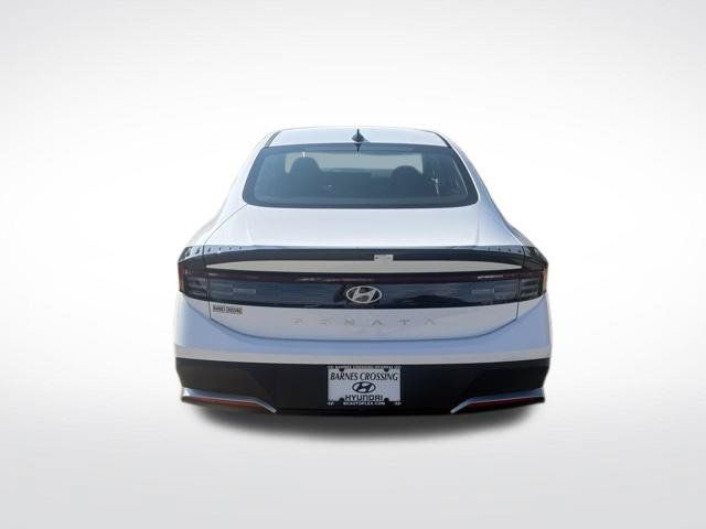 Used 2025 Hyundai Sonata SE FWD image 4