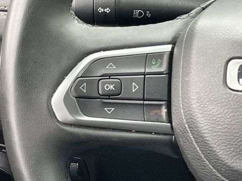 Used 2023 Jeep Compass Limited AWD/4WD image 13