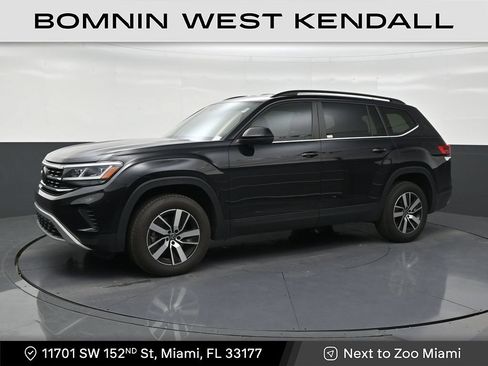 Used 2023 Volkswagen Atlas SE FWD image 1