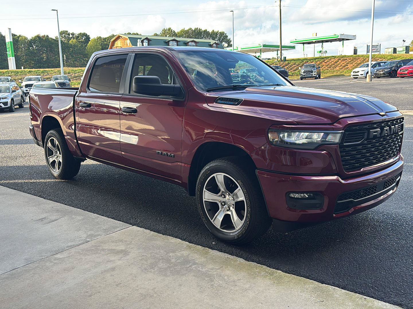 Certified 2025 RAM 1500 Tradesman AWD/4WD image 5
