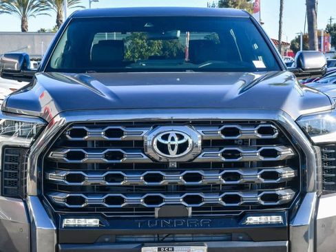 Used 2022 Toyota Tundra Platinum image 5