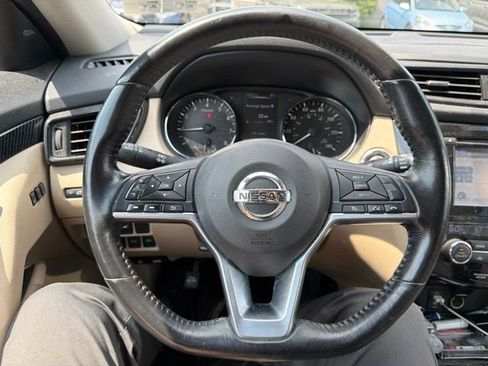 Used 2017 Nissan Rogue SL AWD/4WD image 22