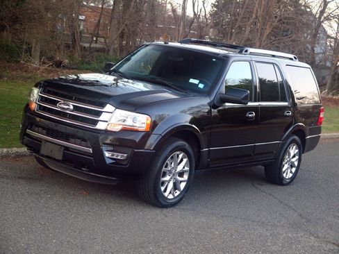 Used 2016 Ford Expedition Limited w/ Equipment Group 301A image 30