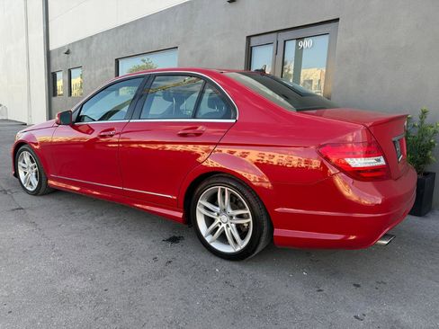 Used 2014 Mercedes-Benz C 300 4MATIC Sedan image 3