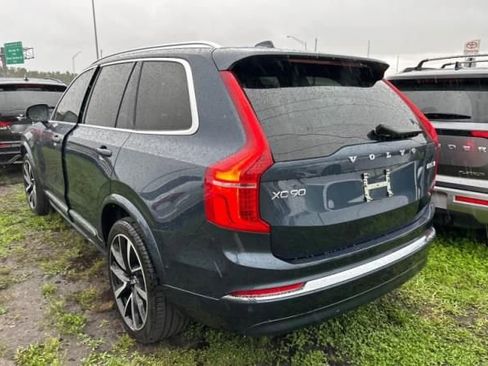 Used 2023 Volvo XC90 B5 Plus image 4