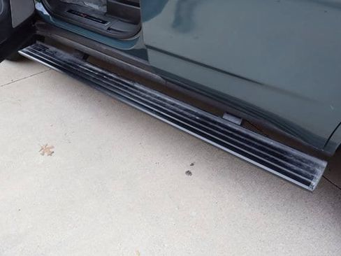 Used 2026 GMC Yukon AT4 Ultimate w/ LPO, Floor Liner Package AWD/4WD image 35