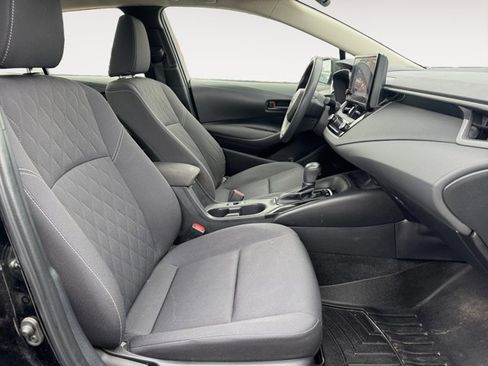 Used 2023 Toyota Corolla LE w/ LE Convenience Package image 17