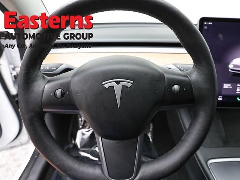 Used 2022 Tesla Model 3 RWD image 10