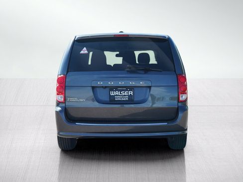 Used 2020 Dodge Grand Caravan SE w/ UConnect Hands-Free Group FWD image 4