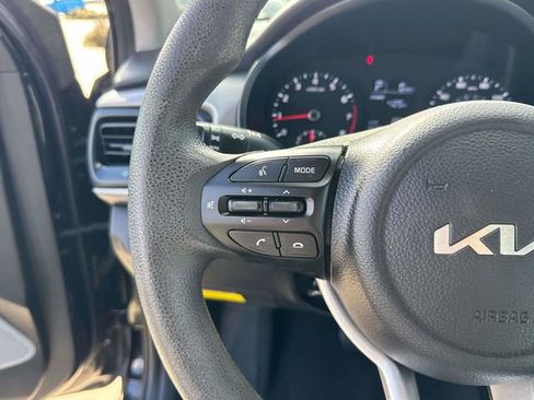 Used 2023 Kia Rio S image 29
