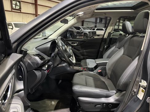 Used 2022 Subaru Forester Premium AWD/4WD image 13