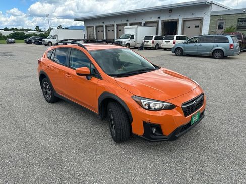 Used 2018 Subaru Crosstrek 2.0i Premium AWD/4WD image 3