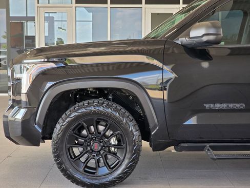 Used 2022 Toyota Tundra SR5 RWD image 6