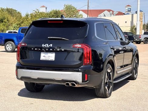 Used 2023 Kia Telluride S w/ S Sunroof Package FWD image 5