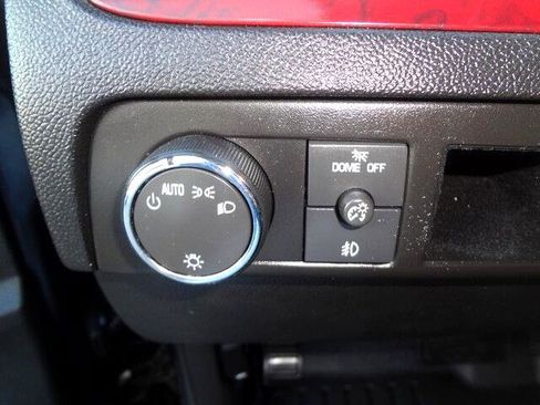 Used 2011 Cadillac Escalade Premium image 26