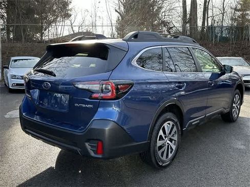 Used 2022 Subaru Outback Premium image 21