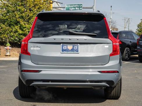 Used 2022 Volvo XC90 T8 R-Design w/ Advanced Package image 6