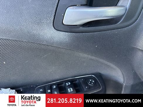 Used 2018 Dodge Charger SXT image 10