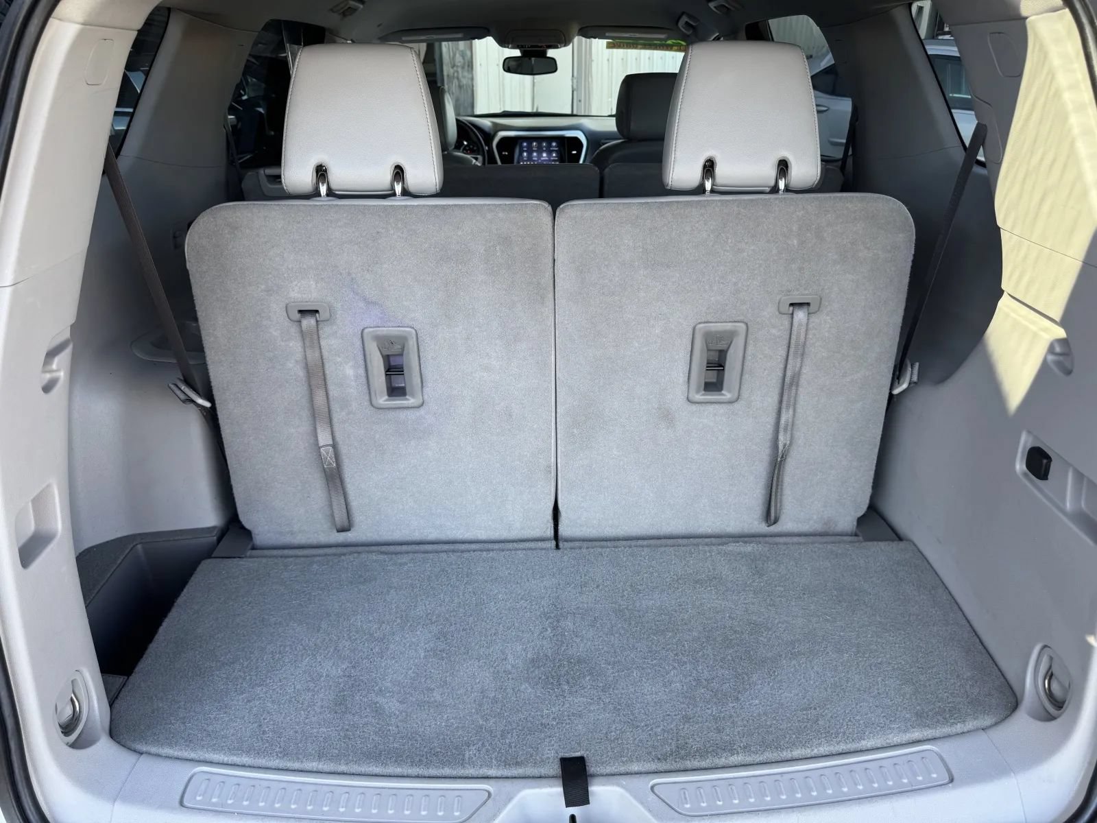 Used 2023 GMC Acadia SLT AWD/4WD image 39