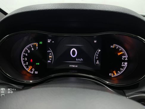 Used 2020 Jeep Grand Cherokee Limited X image 23