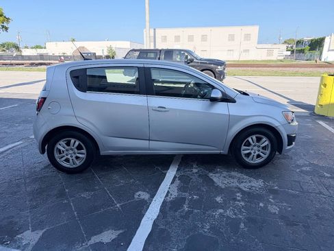 Used 2014 Chevrolet Sonic LT image 10