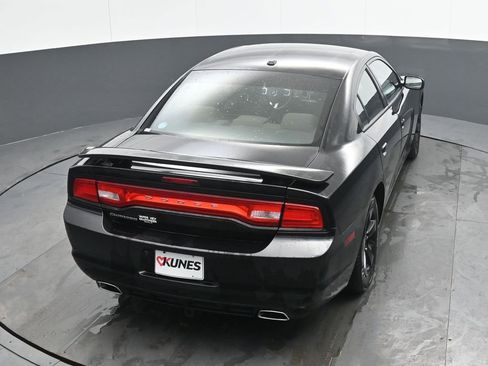 Used 2012 Dodge Charger SE w/ Connectivity Group image 12