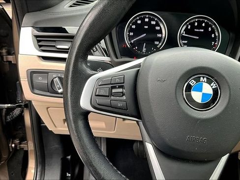 Used 2020 BMW X1 xDrive28i AWD/4WD image 11
