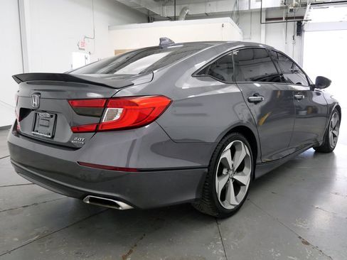 Used 2020 Honda Accord Touring image 7