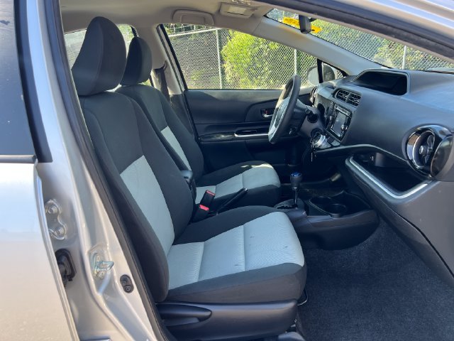 Used 2015 Toyota Prius C Two FWD image 9