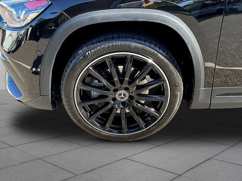 Used 2022 Mercedes-Benz GLA 250 4MATIC image 10