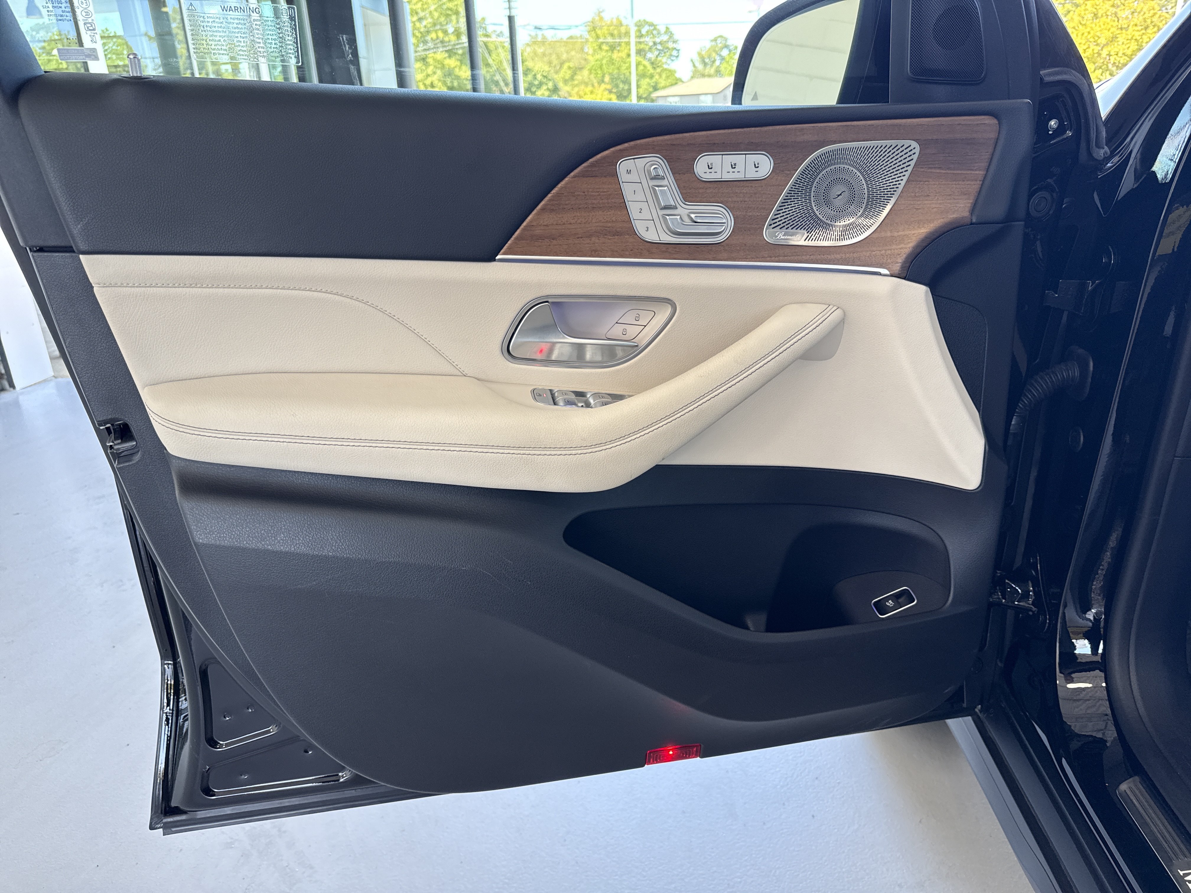 Certified 2024 Mercedes-Benz GLS 450 4MATIC image 16