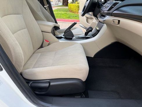 Used 2015 Honda Accord EX image 48