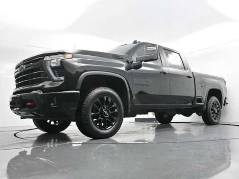 Used 2026 Chevrolet Silverado 2500 LT w/ Trail Boss Package AWD/4WD image 45