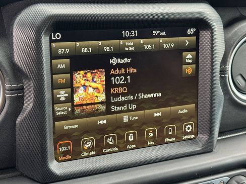 Used 2023 Jeep Wrangler Unlimited Sahara w/ Cold Weather Group image 21