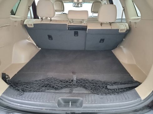 Used 2011 Kia Sorento LX w/ Convenience Pkg image 25