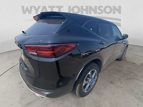Used 2025 Chevrolet Blazer LT FWD image 10