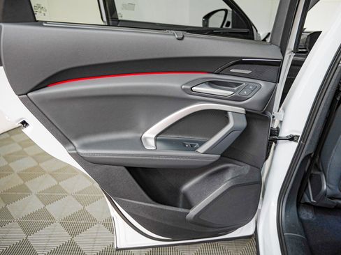 New 2025 Audi Q5 Premium Plus image 23