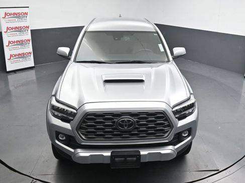 Used 2023 Toyota Tacoma TRD Sport AWD/4WD image 21