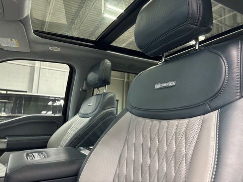 Used 2022 Ford F150 Limited image 31