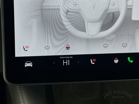 Used 2023 Tesla Model Y Long Range image 27