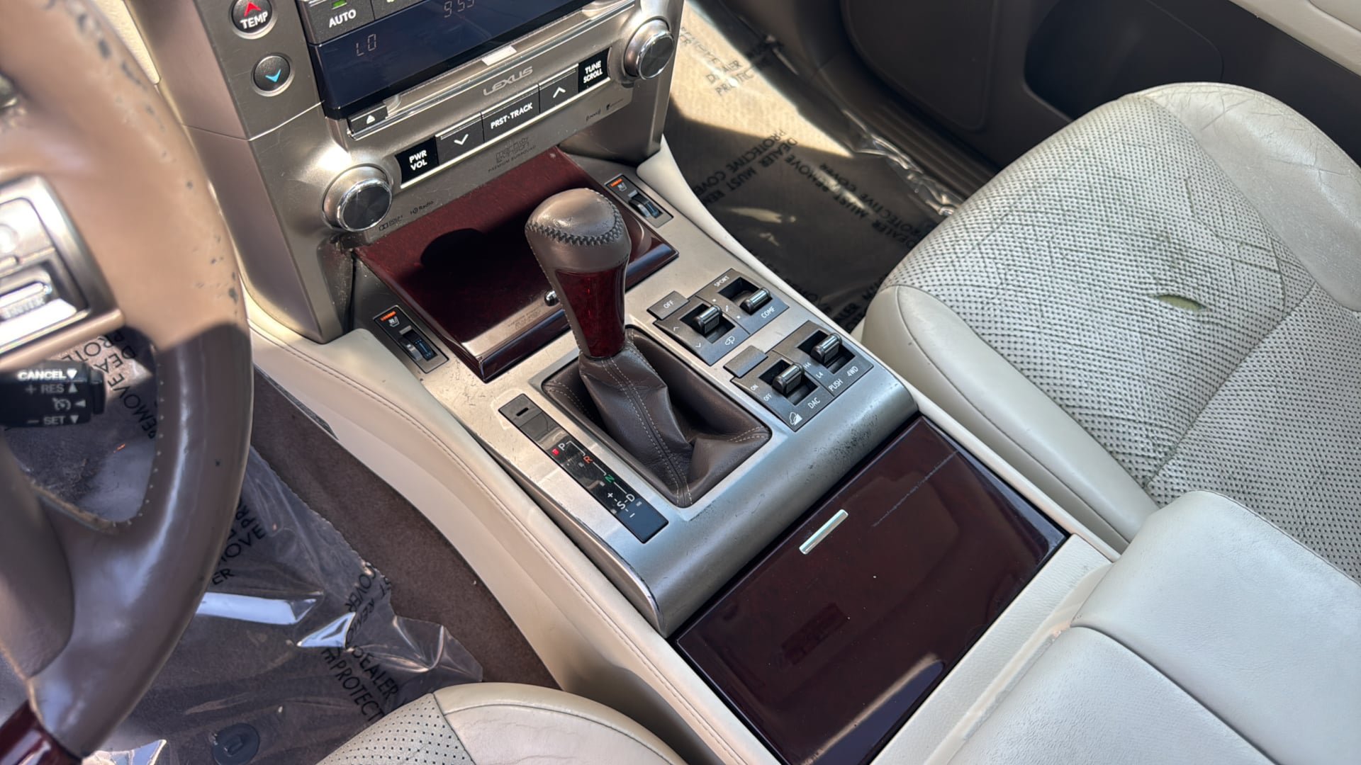 Used 2014 Lexus GX 460 Luxury AWD/4WD image 23