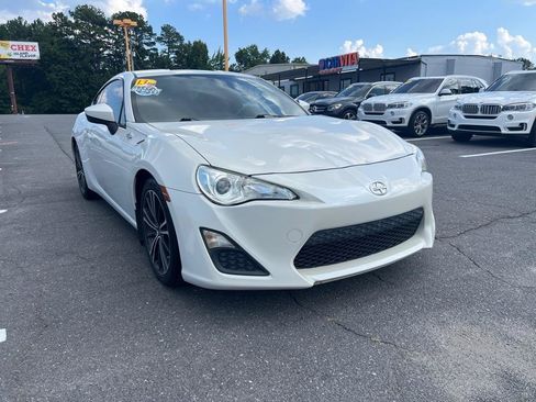 Used 2013 Scion FR-S RWD image 3